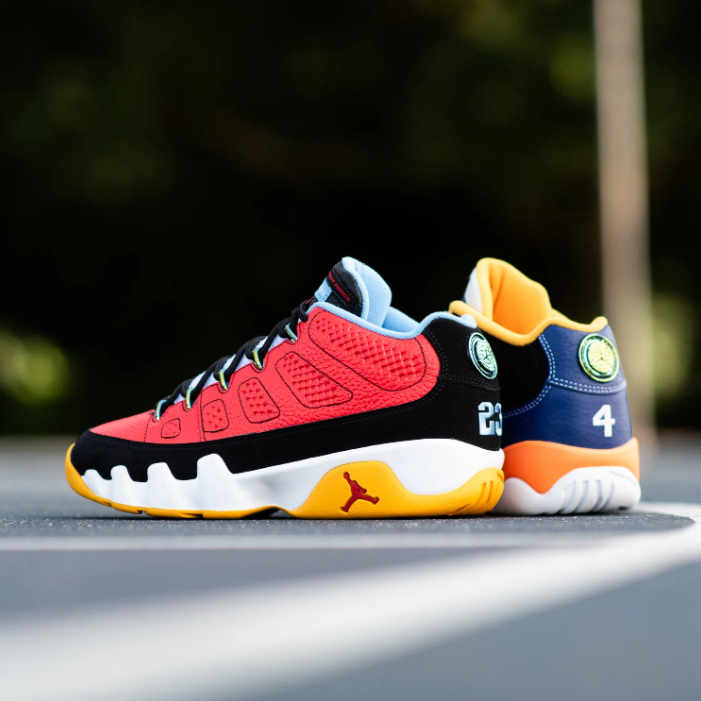 Air Jordan 9 Low Mismatched Sneakers - Multicolor