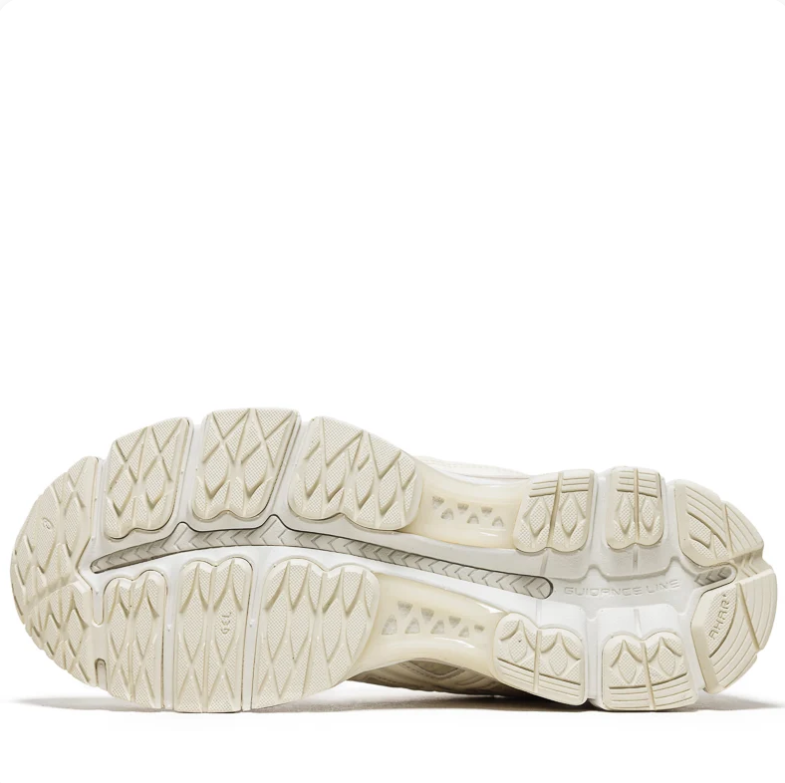 ASICS x INVINCIBLE Low-Top Sneakers - Cream & Beige