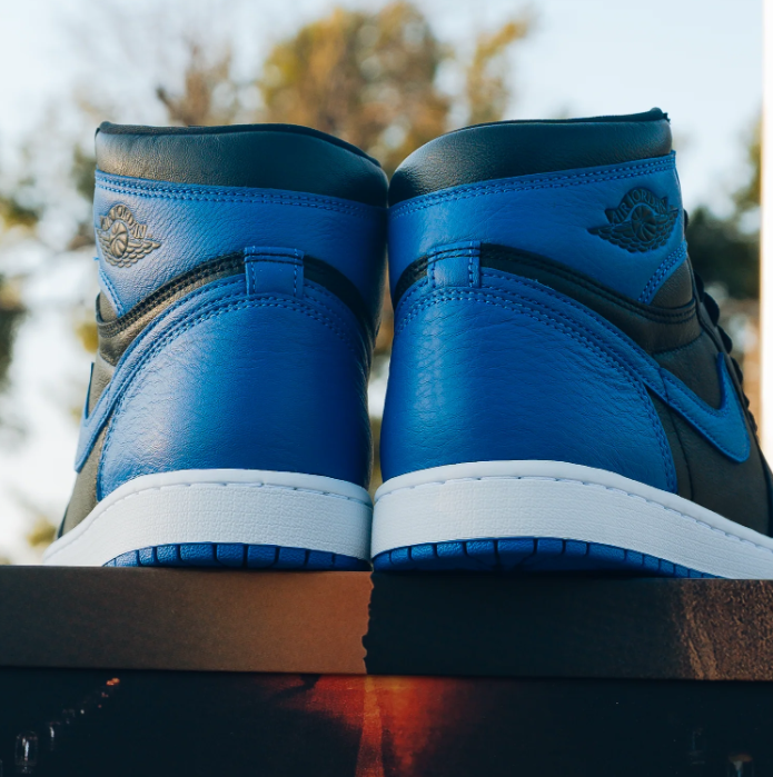 Air Jordan 1 High Sneakers - Black & Royal Blue