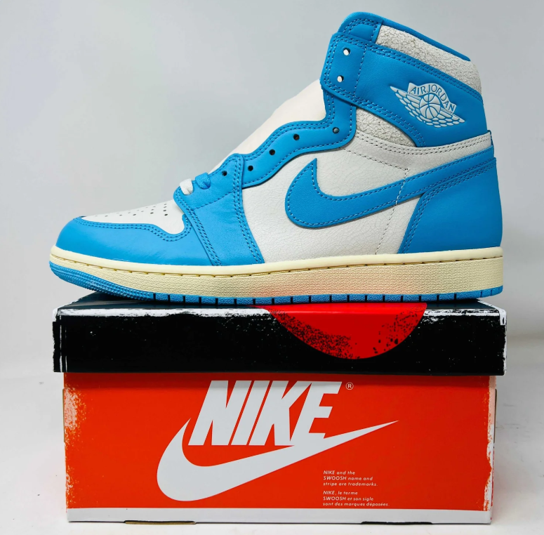 Air Jordan 1 High Sneakers - Blue & White with Cream Midsole