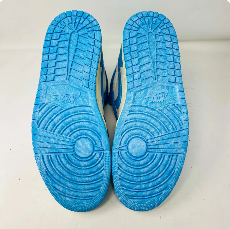 Air Jordan 1 High Sneakers - Blue & White with Cream Midsole